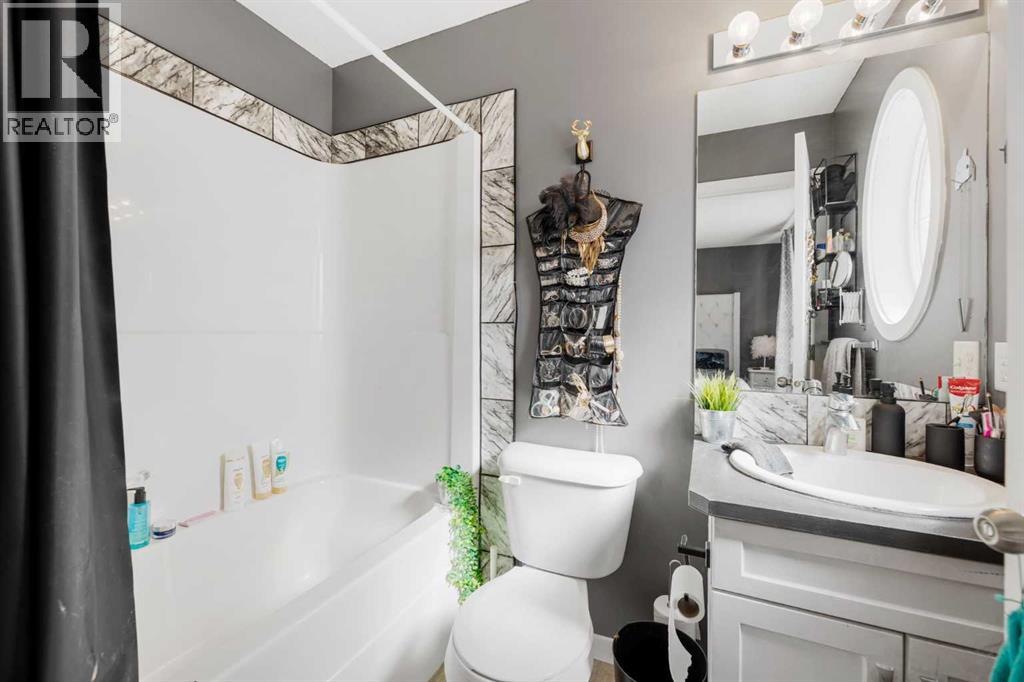 71 Sunset Road, Cochrane