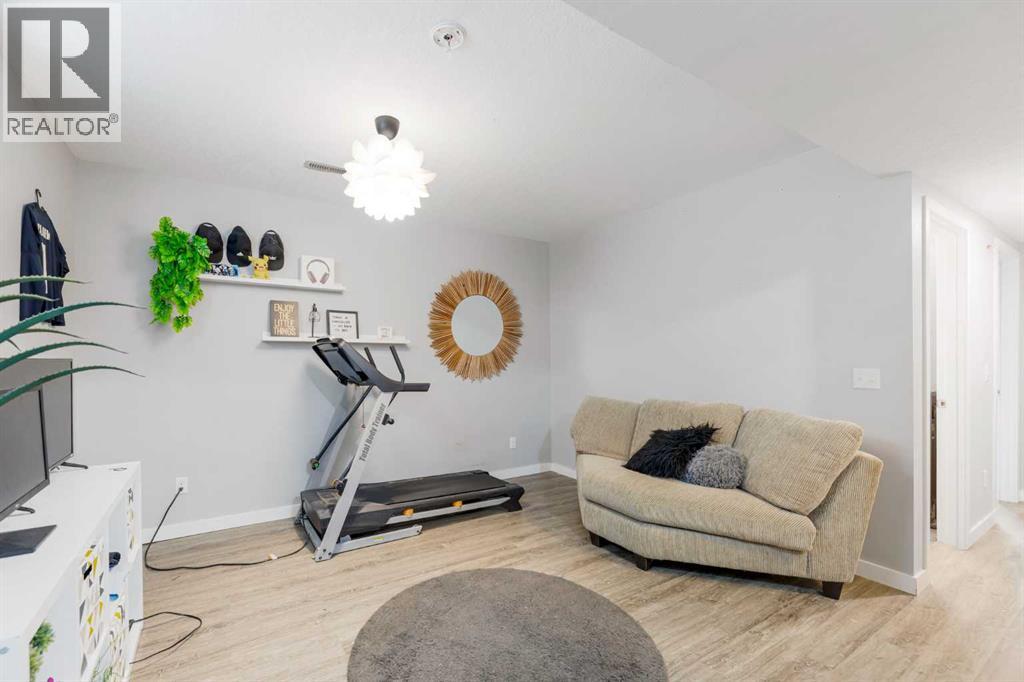 71 Sunset Road, Cochrane