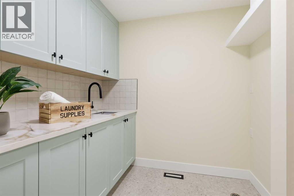 Single Family House Bi-level for Sale in  Varsity Estates Place NW Varsity Calgary 