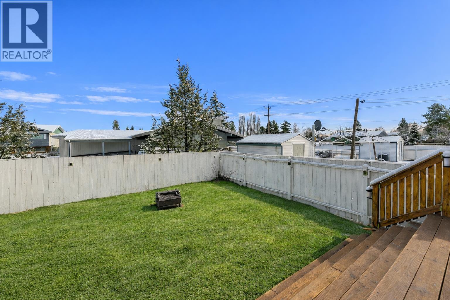 392 GREEN PLACE, Prince George