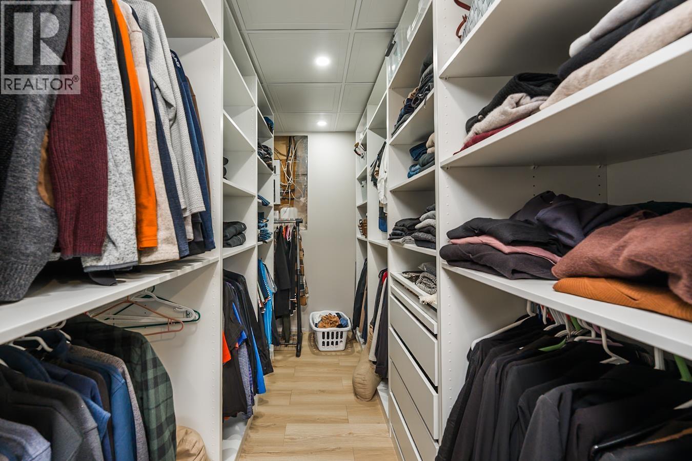 392 GREEN PLACE, Prince George