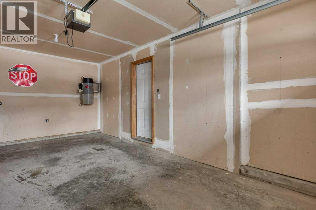 15 Kerry Wood Mews, Red Deer