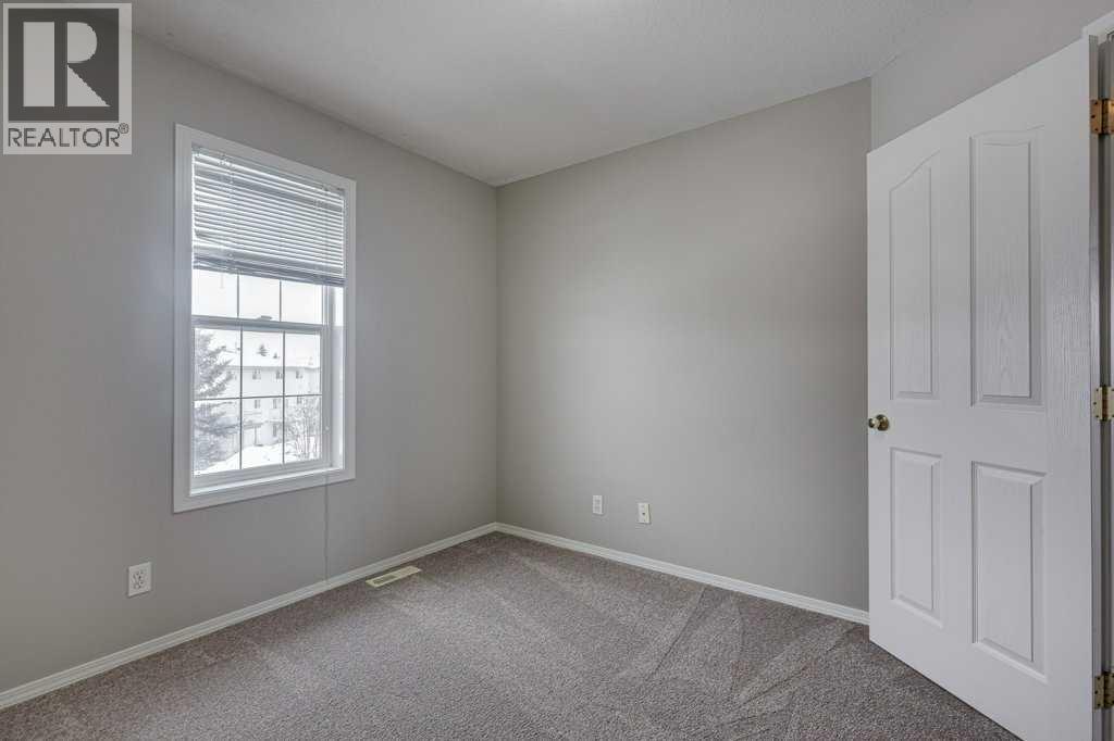 15 Kerry Wood Mews, Red Deer