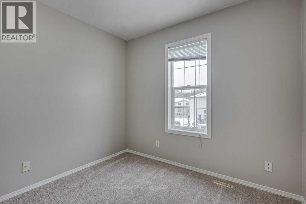 15 Kerry Wood Mews, Red Deer