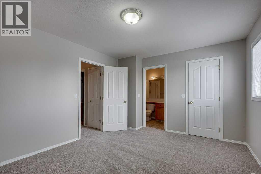15 Kerry Wood Mews, Red Deer