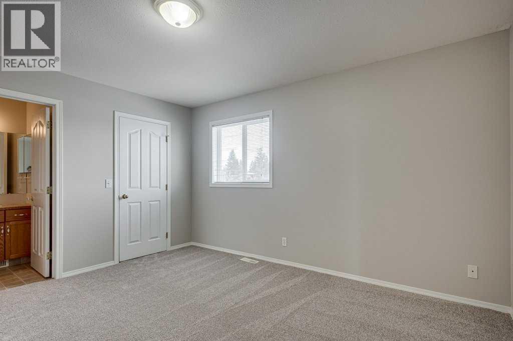 15 Kerry Wood Mews, Red Deer