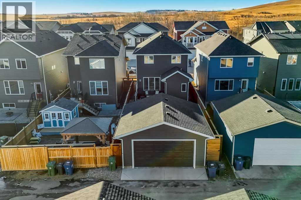 92 Fireside Crescent, Cochrane