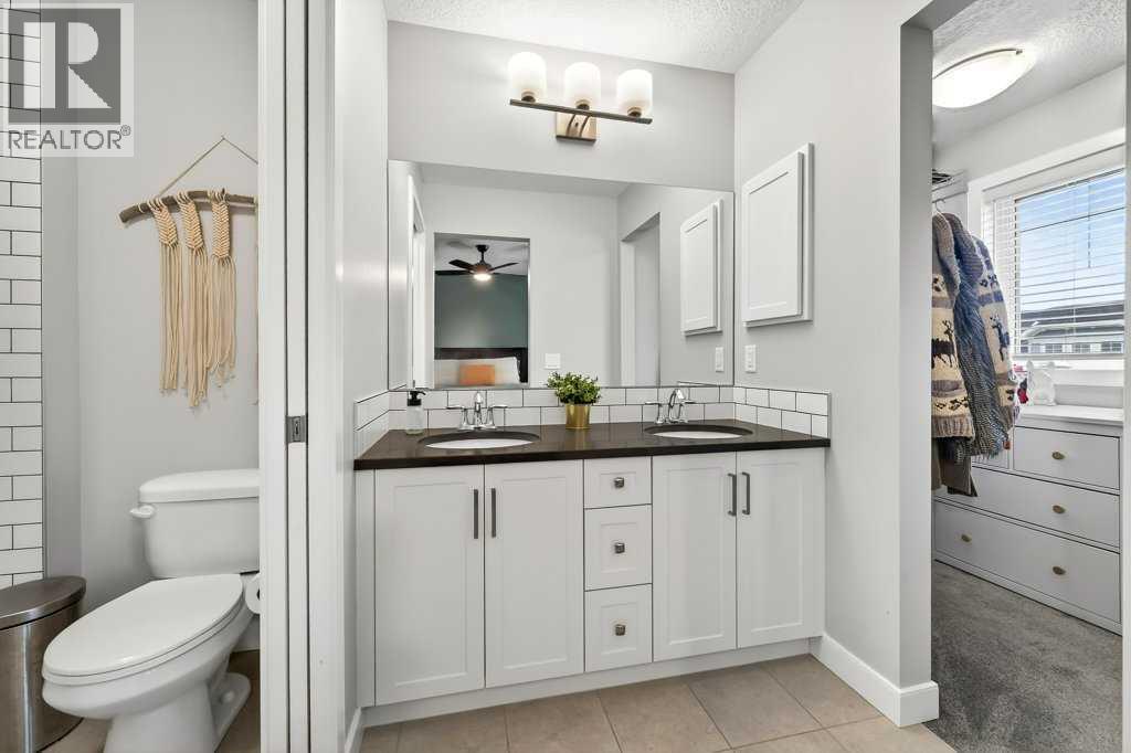 92 Fireside Crescent, Cochrane