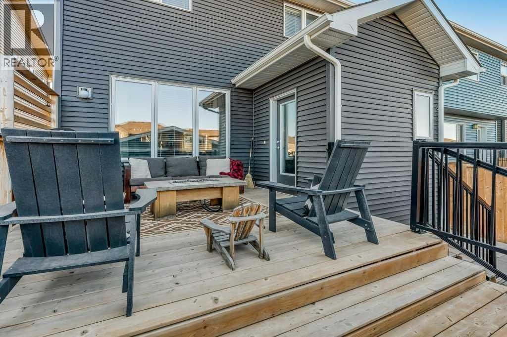 92 Fireside Crescent, Cochrane
