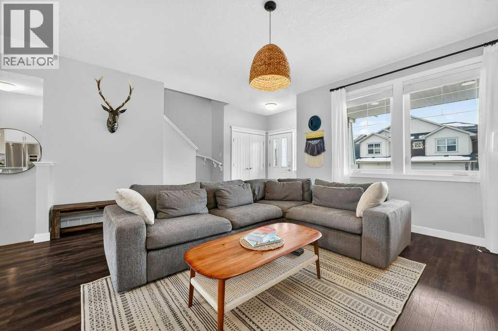 92 Fireside Crescent, Cochrane