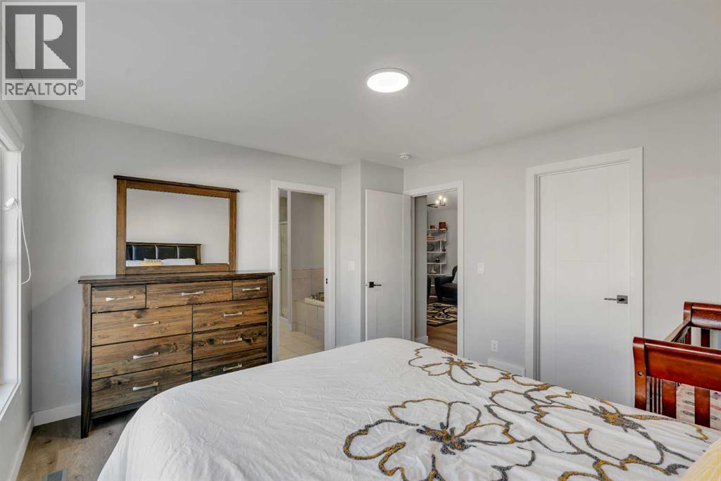 Single Family House for Sale in  Carringsby Avenue NW Carrington Calgary 