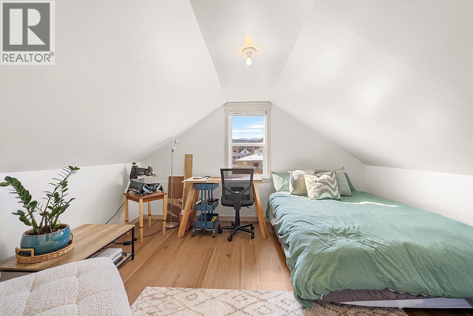 231 6th Ave S, Cranbrook