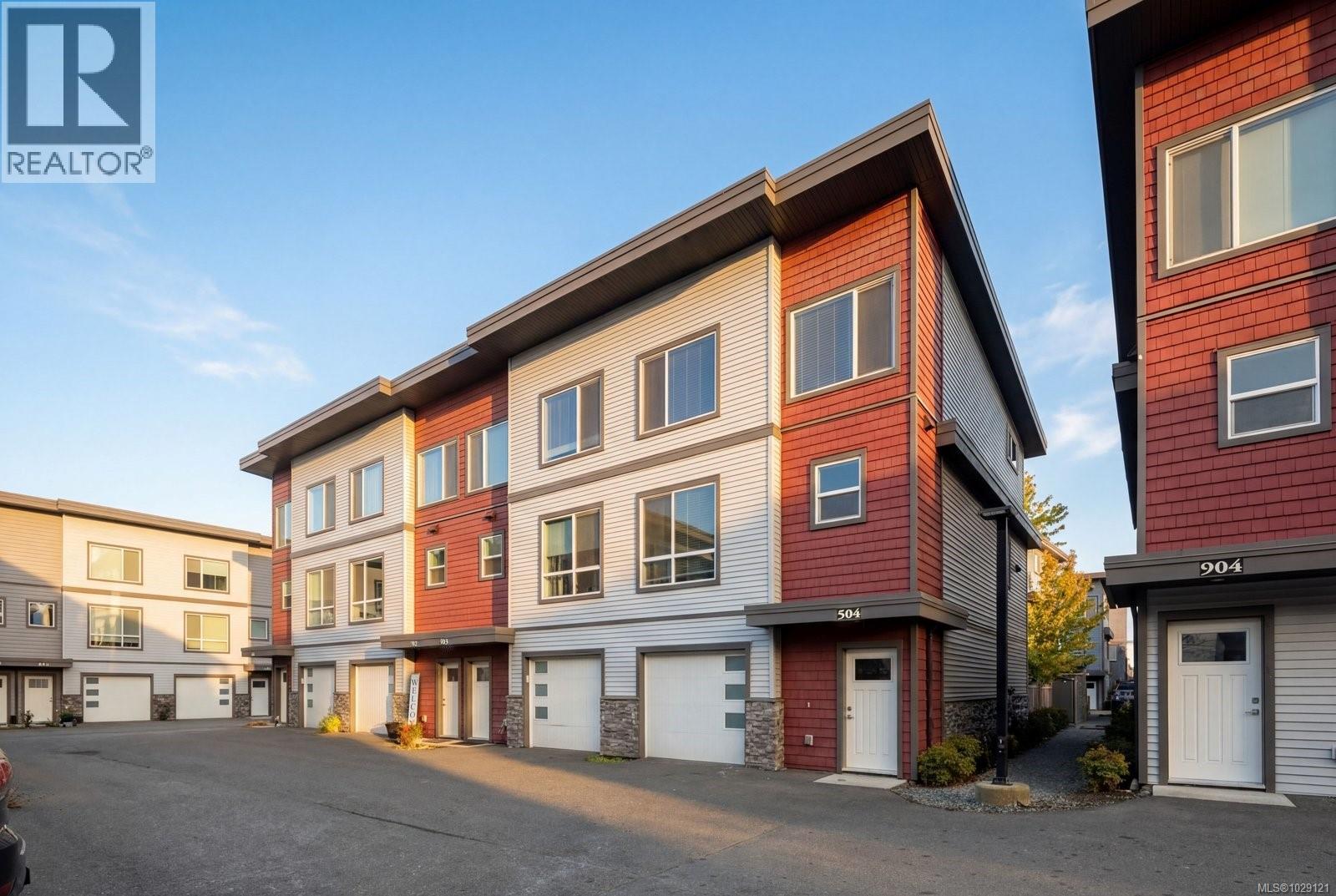 504 3351 Luxton Road, Langford