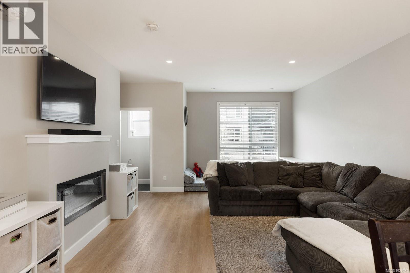 504 3351 Luxton Road, Langford