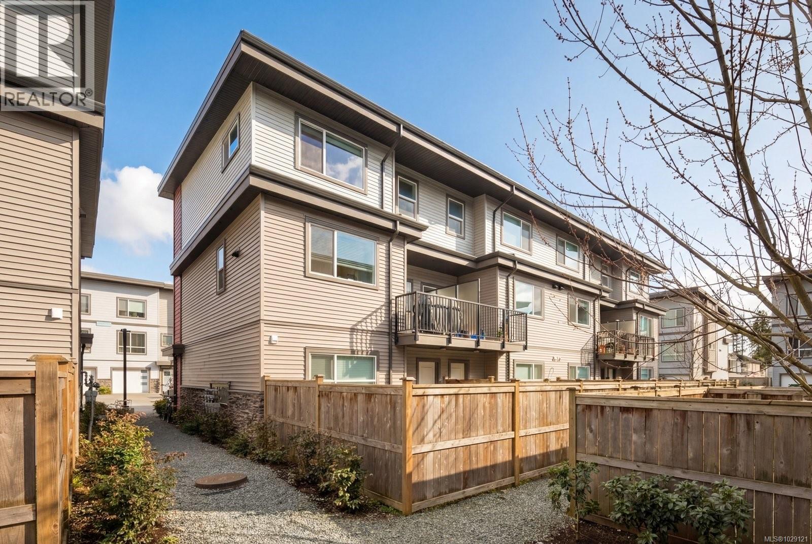 504 3351 Luxton Road, Langford