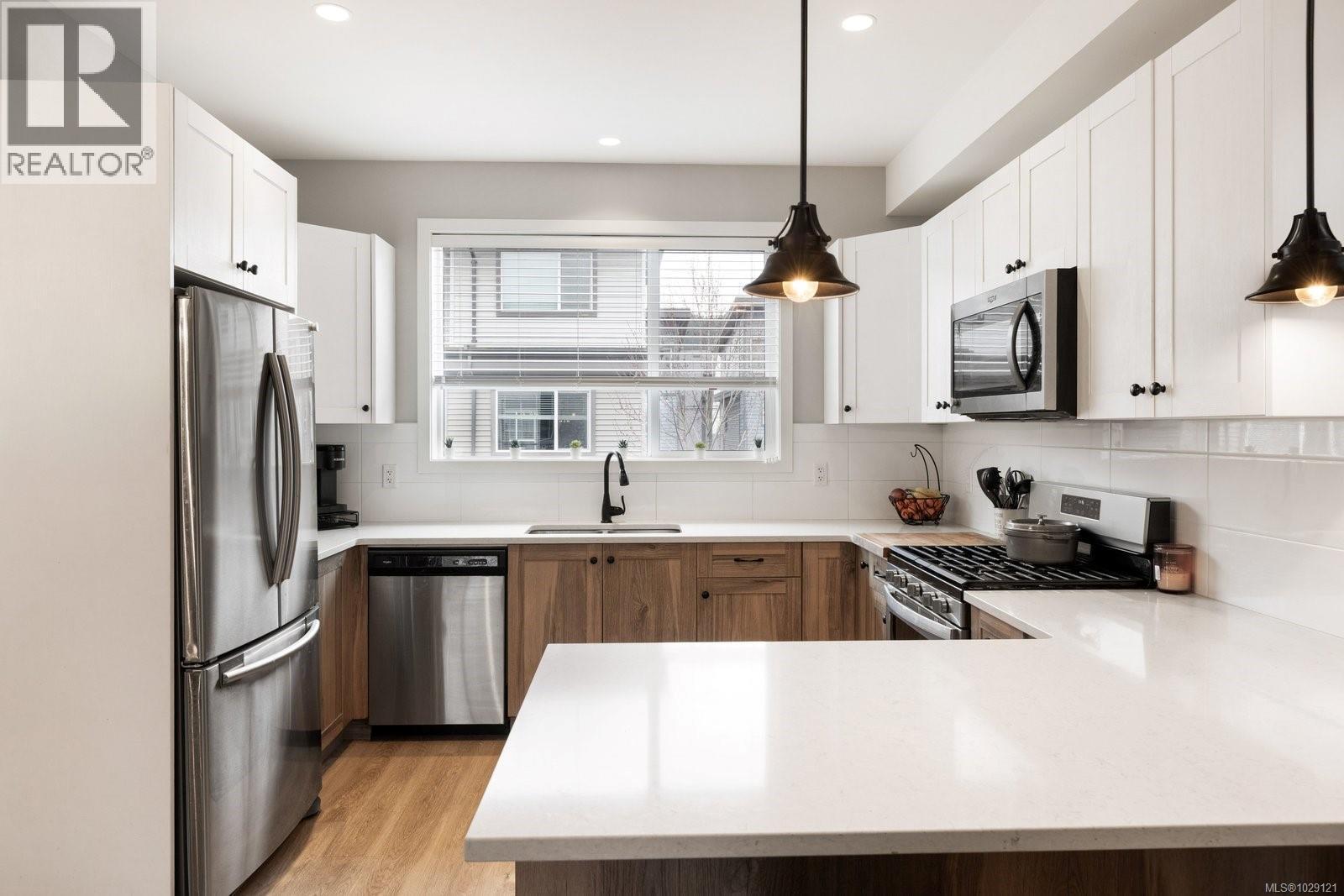 504 3351 Luxton Road, Langford