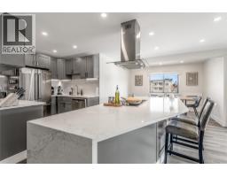 305 1075 Bernard Avenue, Kelowna