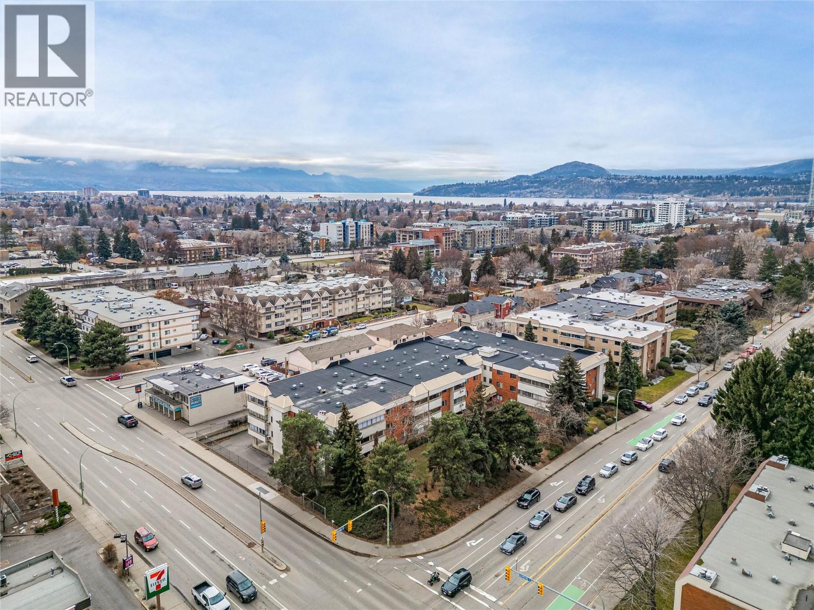 305 1075 Bernard Avenue, Kelowna