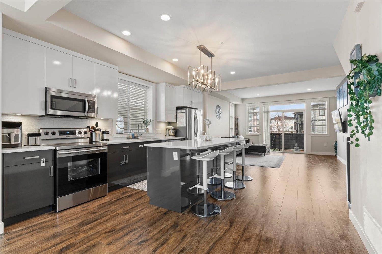 5 8413 MIDTOWN WAY, Chilliwack Proper South, Chilliwack