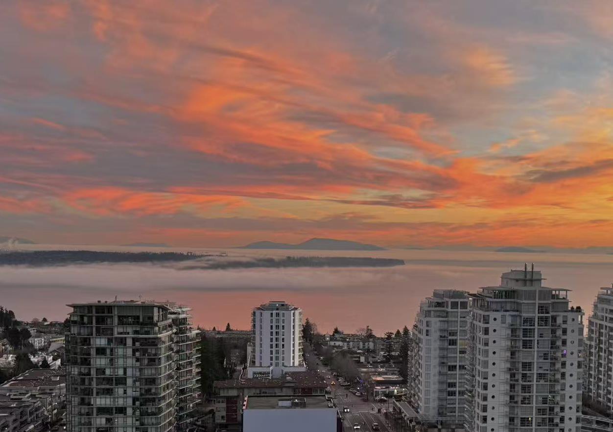 2104 1588 JOHNSTON ROAD, Surrey