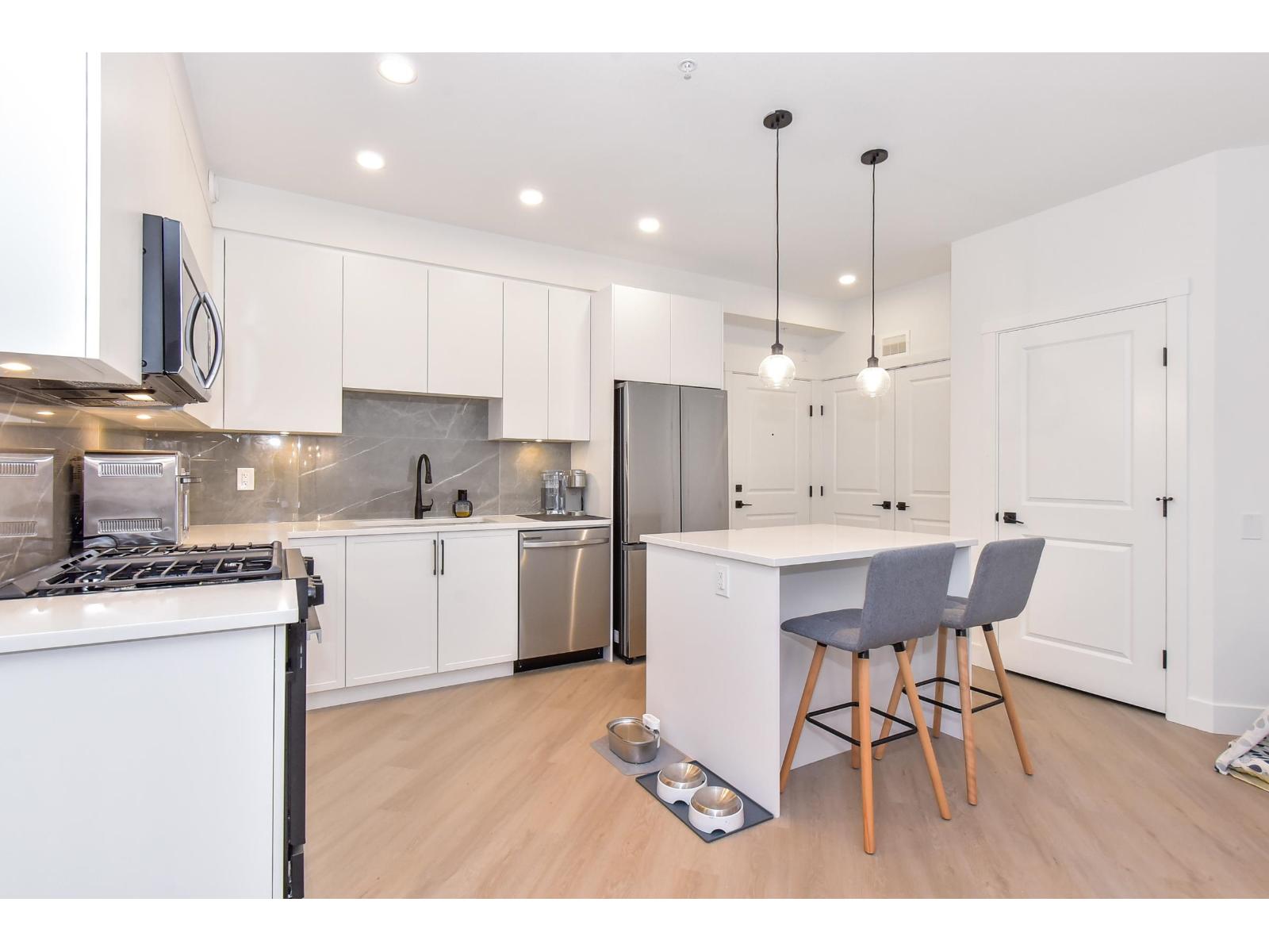 311 3438 146A Street - photo 2