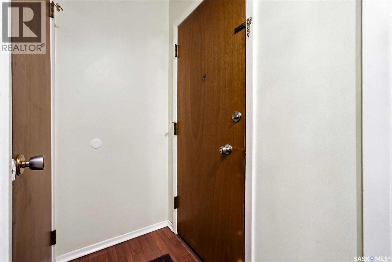 Single Family House Low rise for Sale in   Rae STREET Regina 