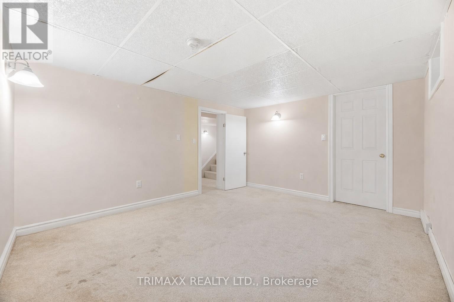 3316 MCLAREN CRESCENT - 22