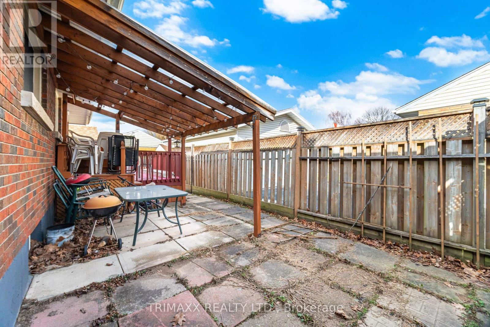 3316 MCLAREN CRESCENT - 29