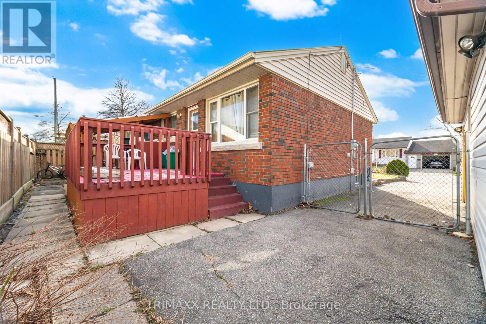 3316 MCLAREN CRESCENT - 31
