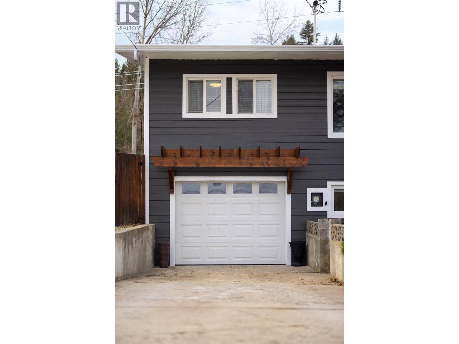 1285 Creekside Road, Kelowna