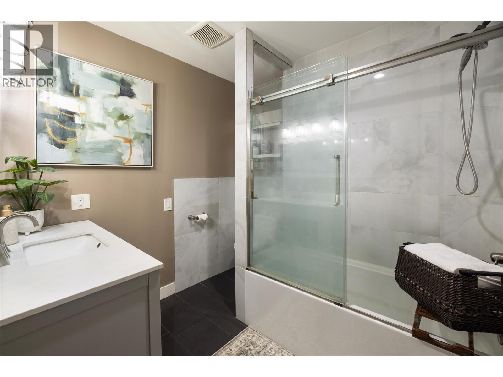 1285 Creekside Road, Kelowna