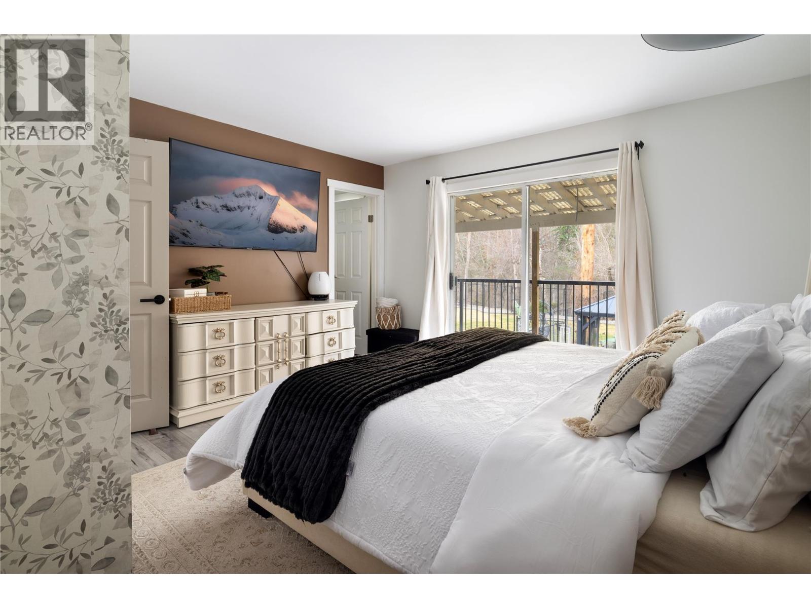 1285 Creekside Road, Kelowna