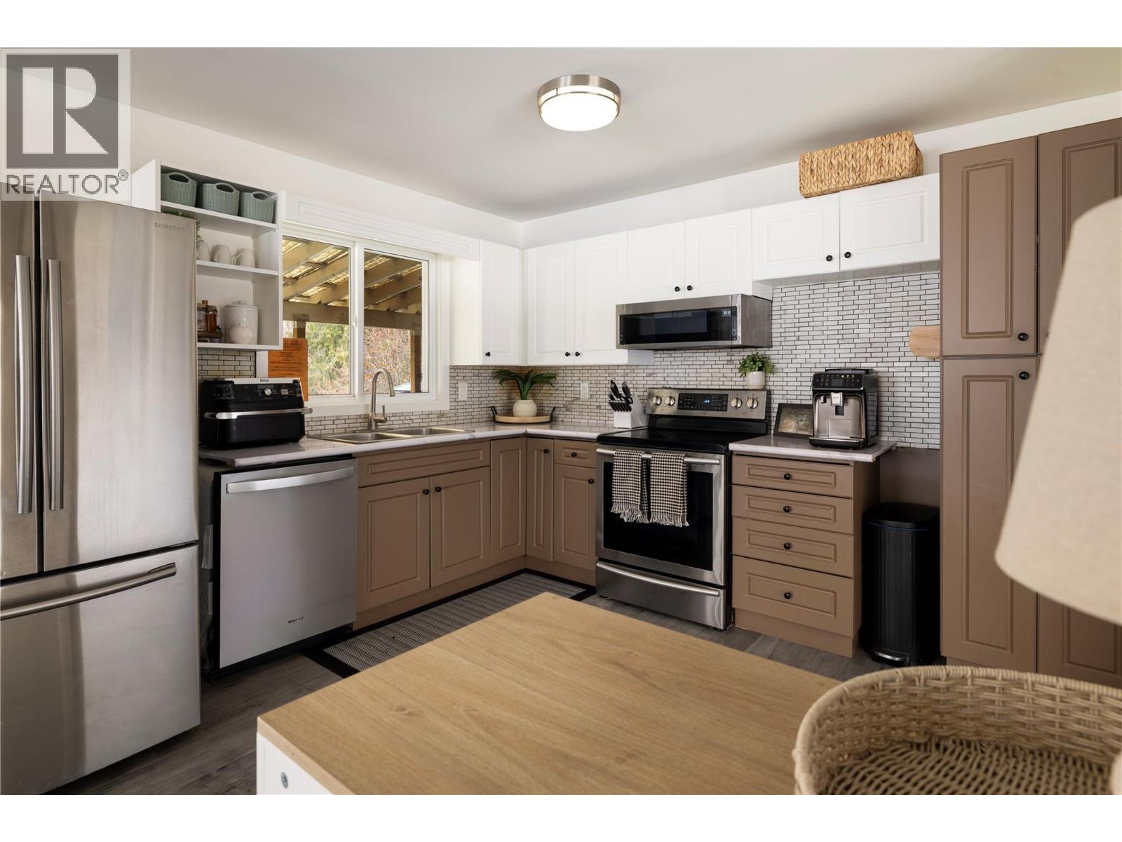 1285 Creekside Road, Kelowna