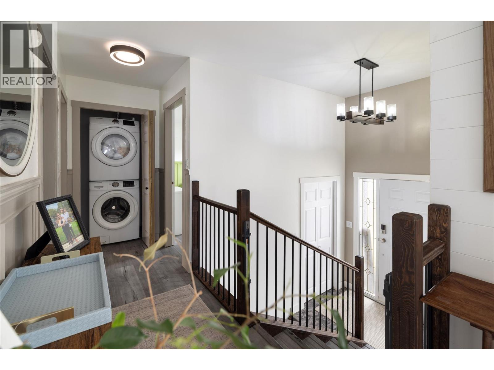 1285 Creekside Road, Kelowna