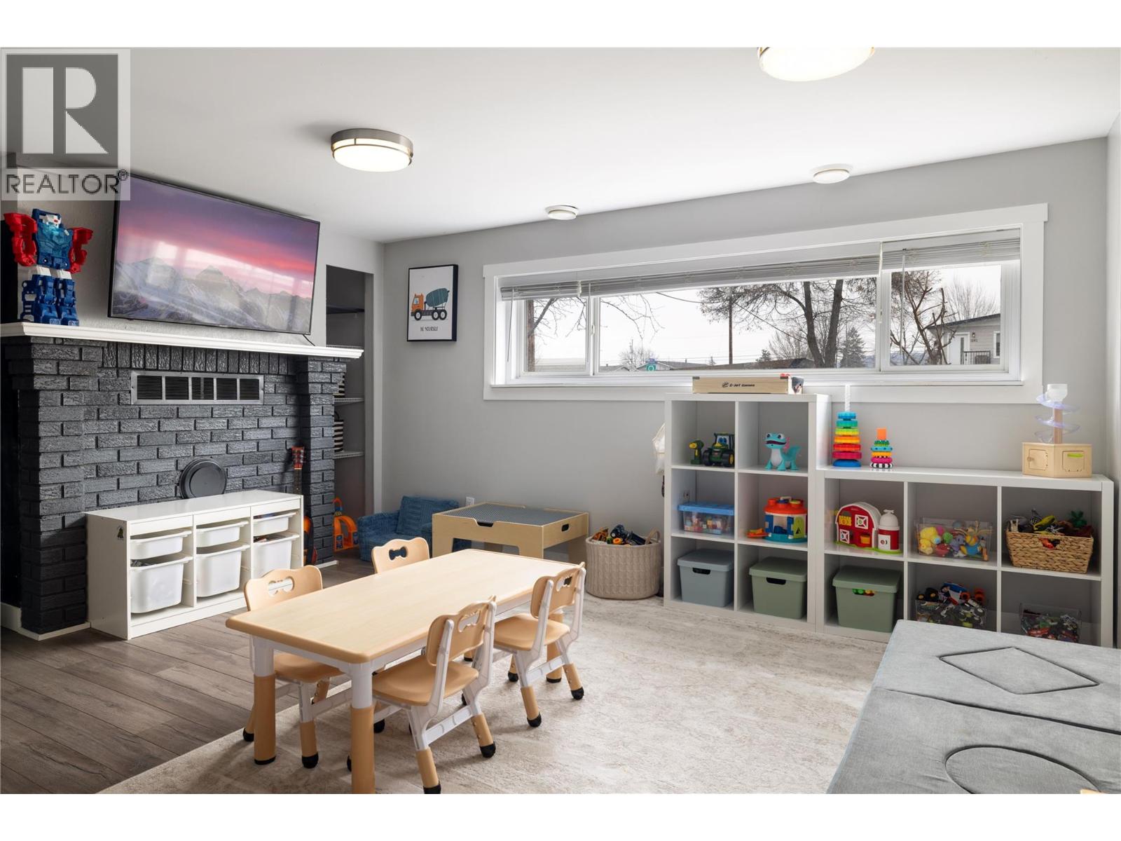 1285 Creekside Road, Kelowna