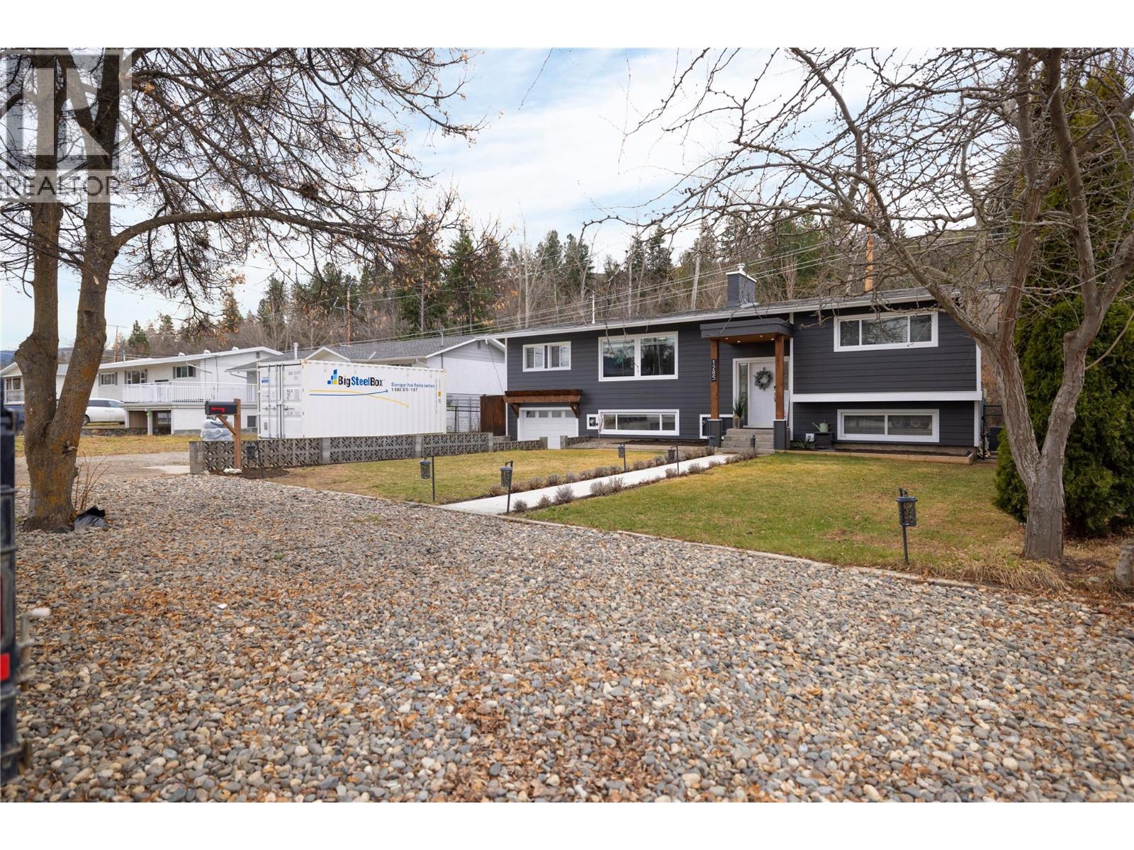 1285 Creekside Road, Kelowna