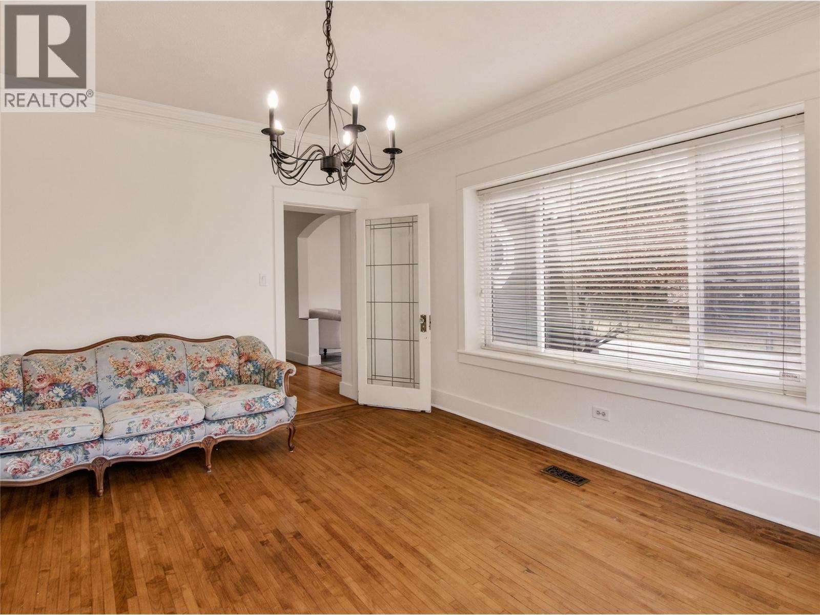 410 Upper Bench Road N, Penticton