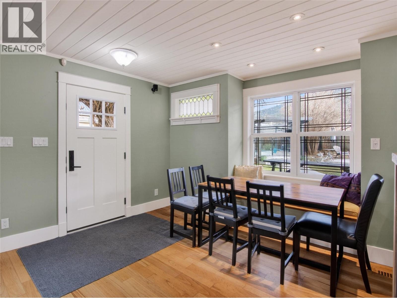 410 Upper Bench Road N, Penticton