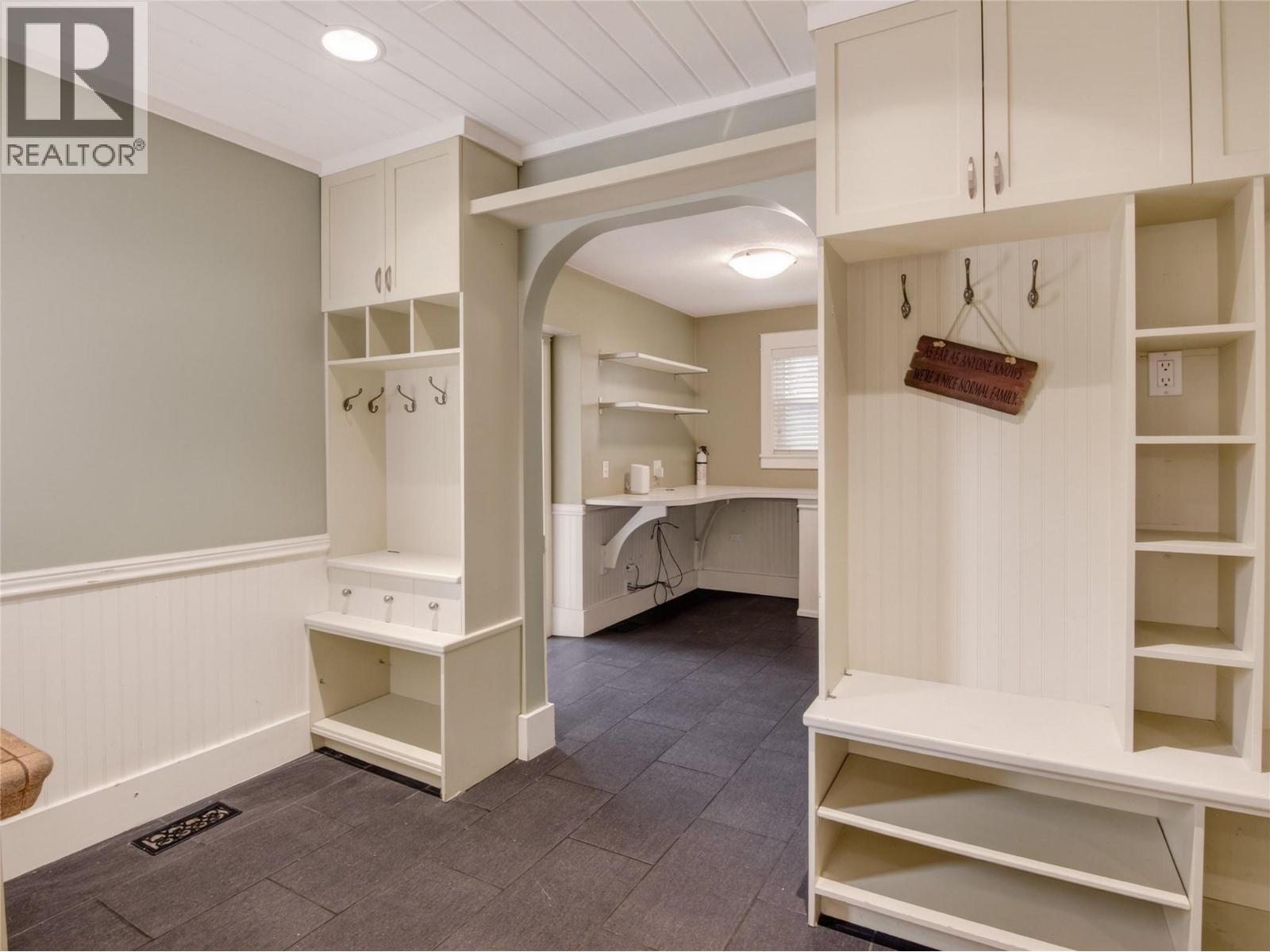 410 Upper Bench Road N, Penticton