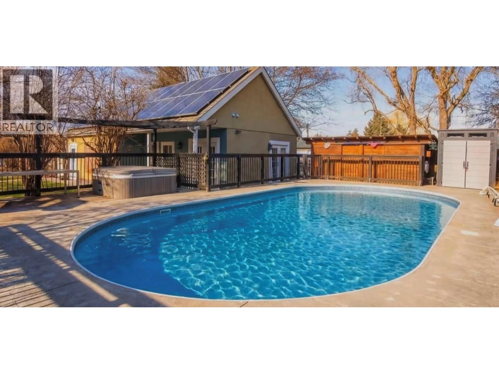 410 Upper Bench Road North, Penticton