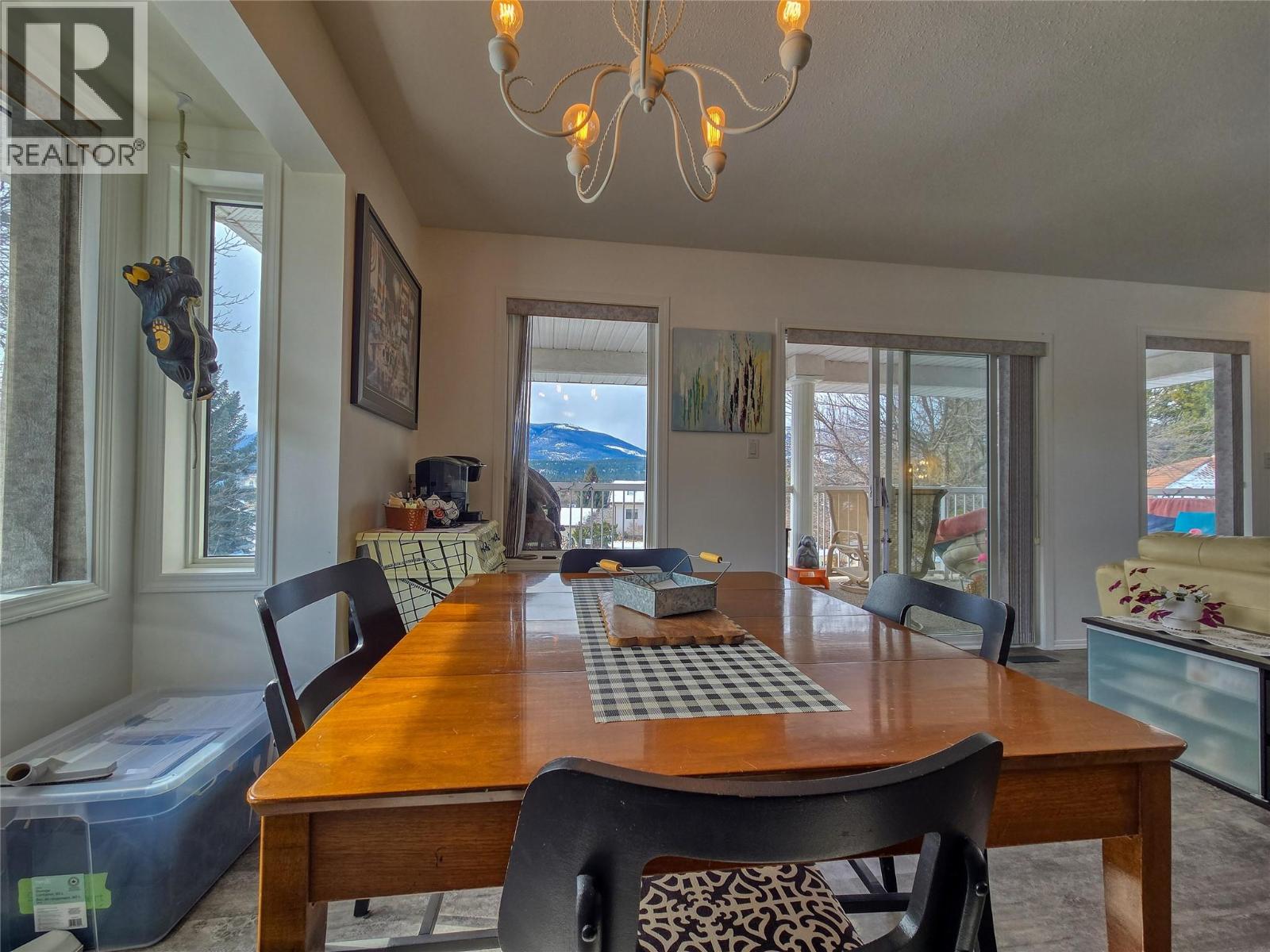 5031 RIVERVIEW Road - 18