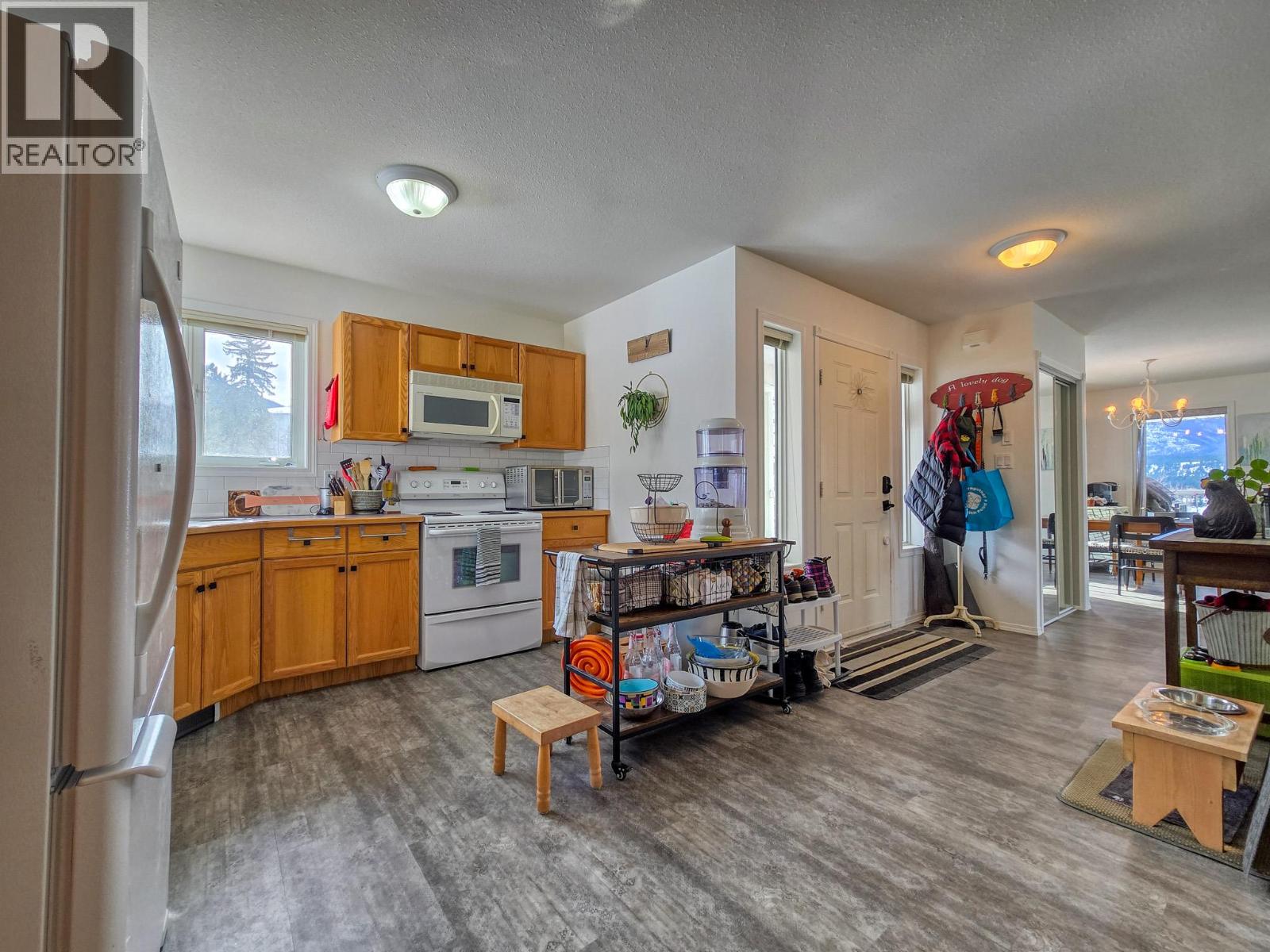 5031 RIVERVIEW Road, Fairmont Hot Springs