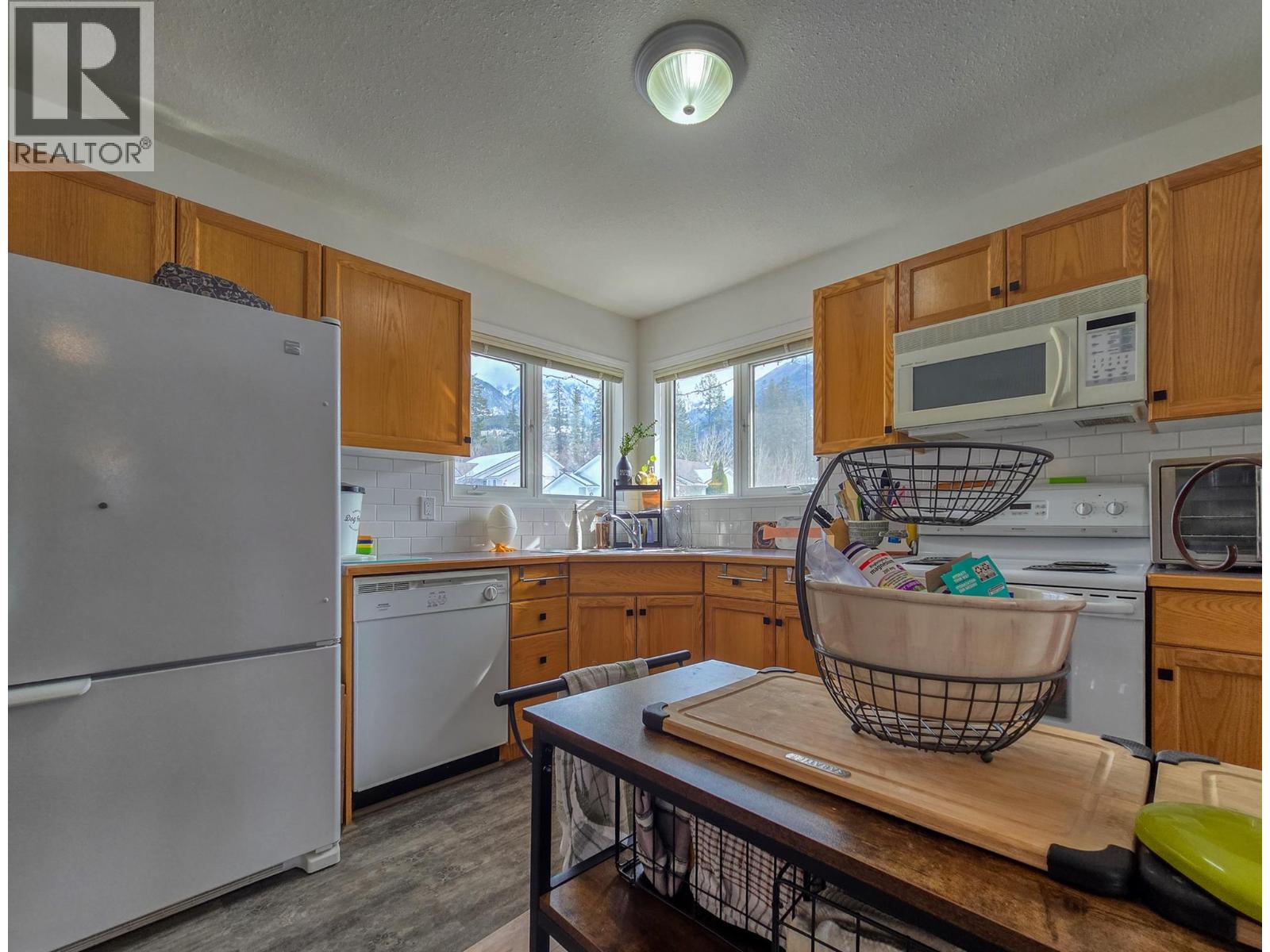 5031 RIVERVIEW Road, Fairmont Hot Springs