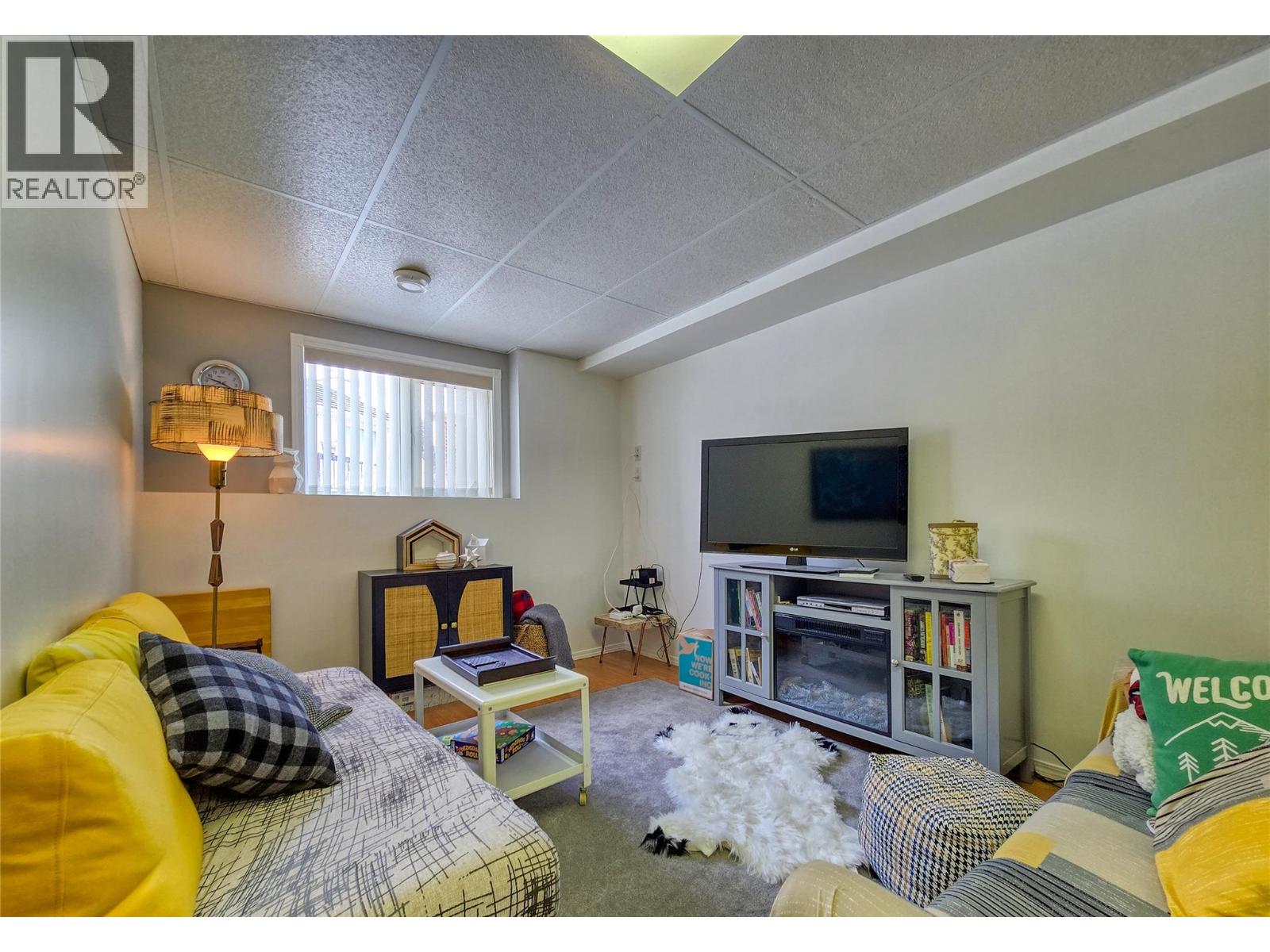 5031 RIVERVIEW Road - 48