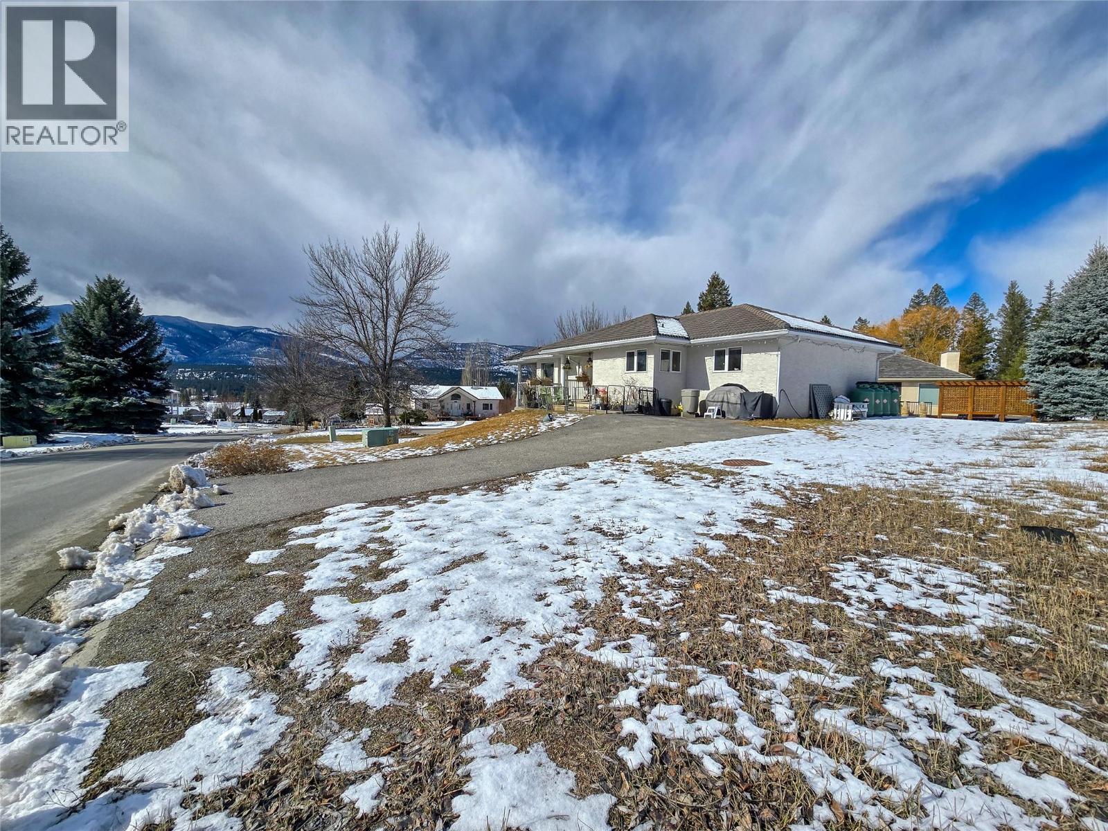 5031 RIVERVIEW Road, Fairmont Hot Springs