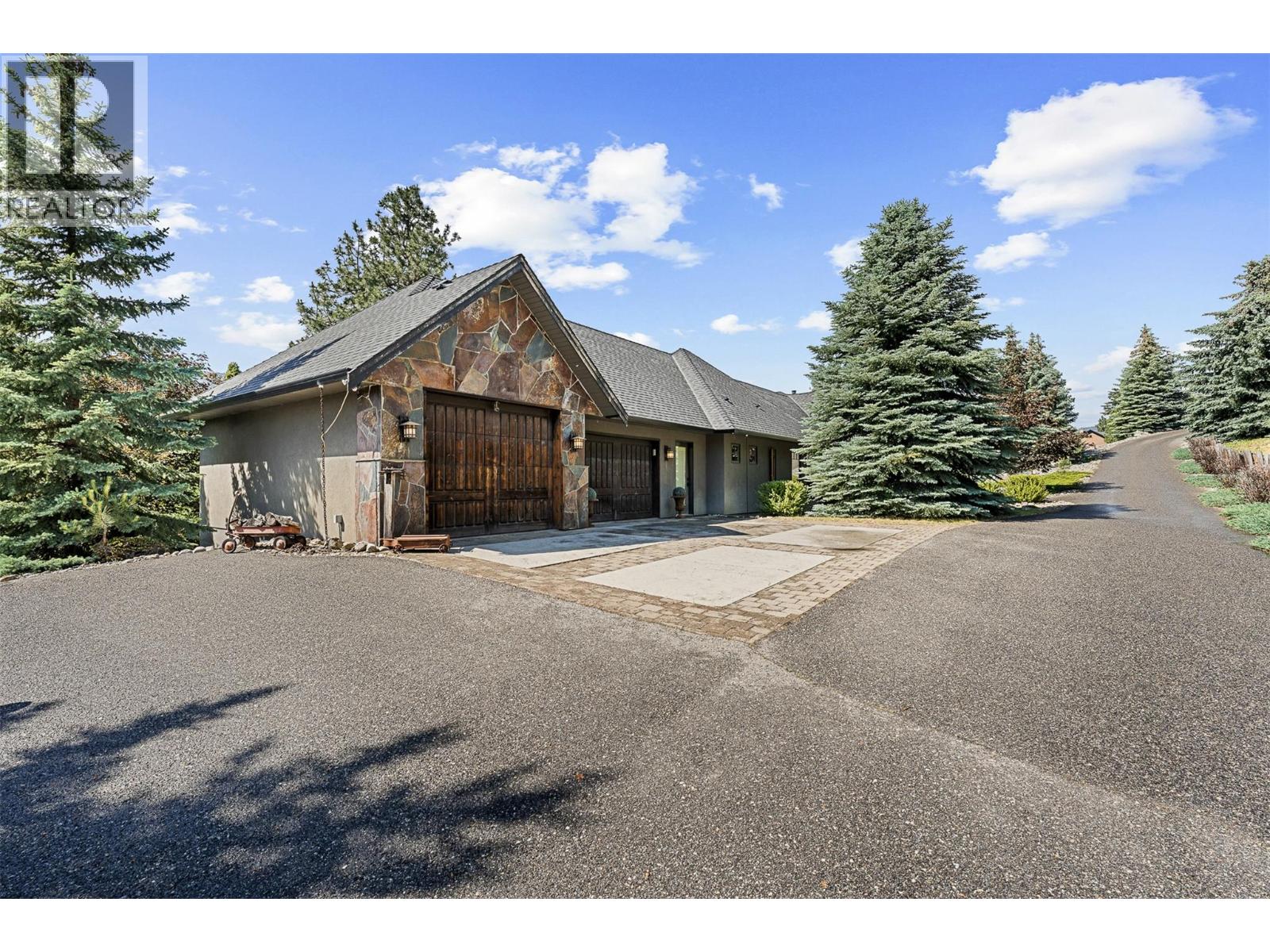 15026 Oyama Road, Lake Country
