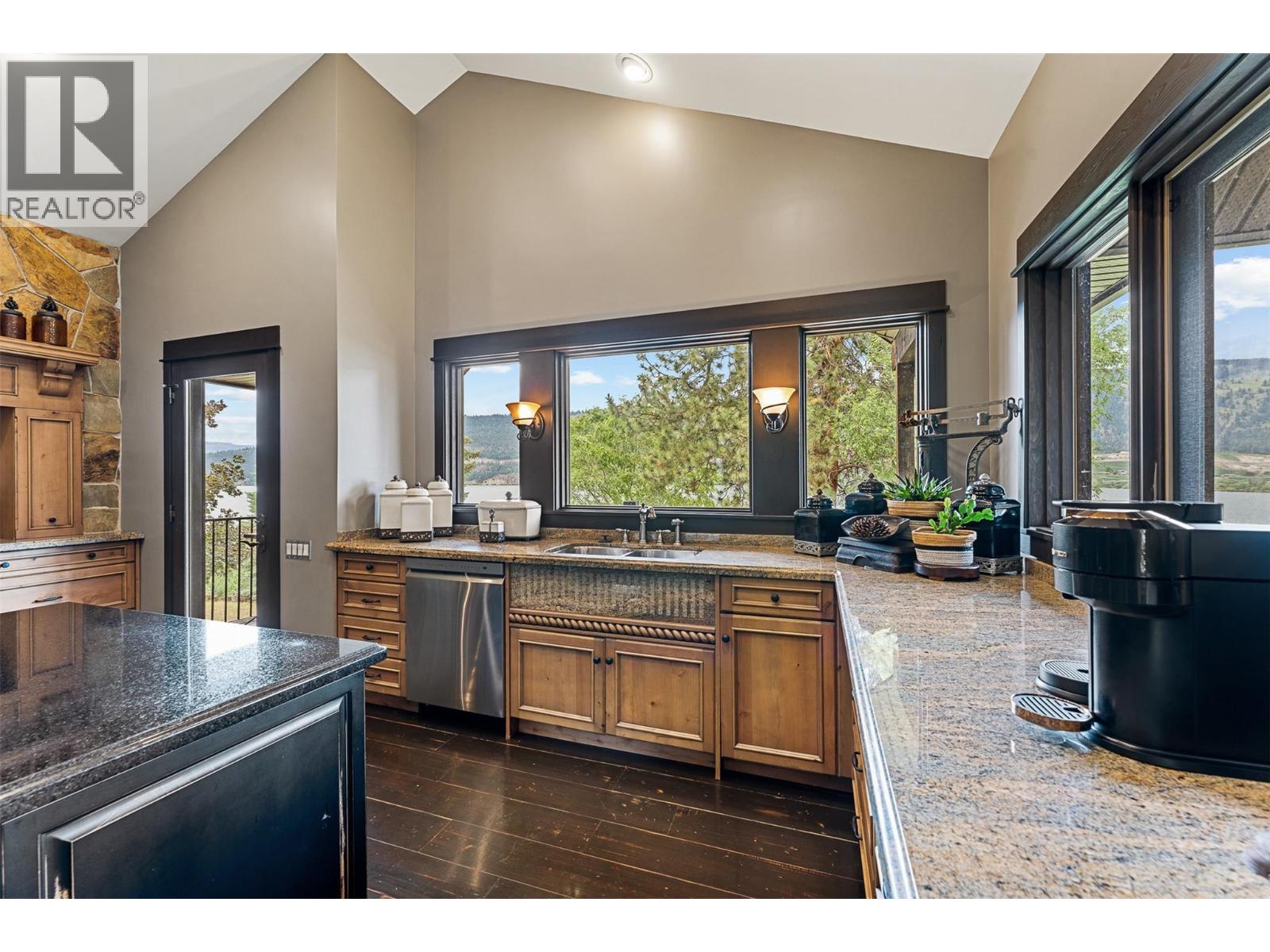 15026 Oyama Road, Lake Country