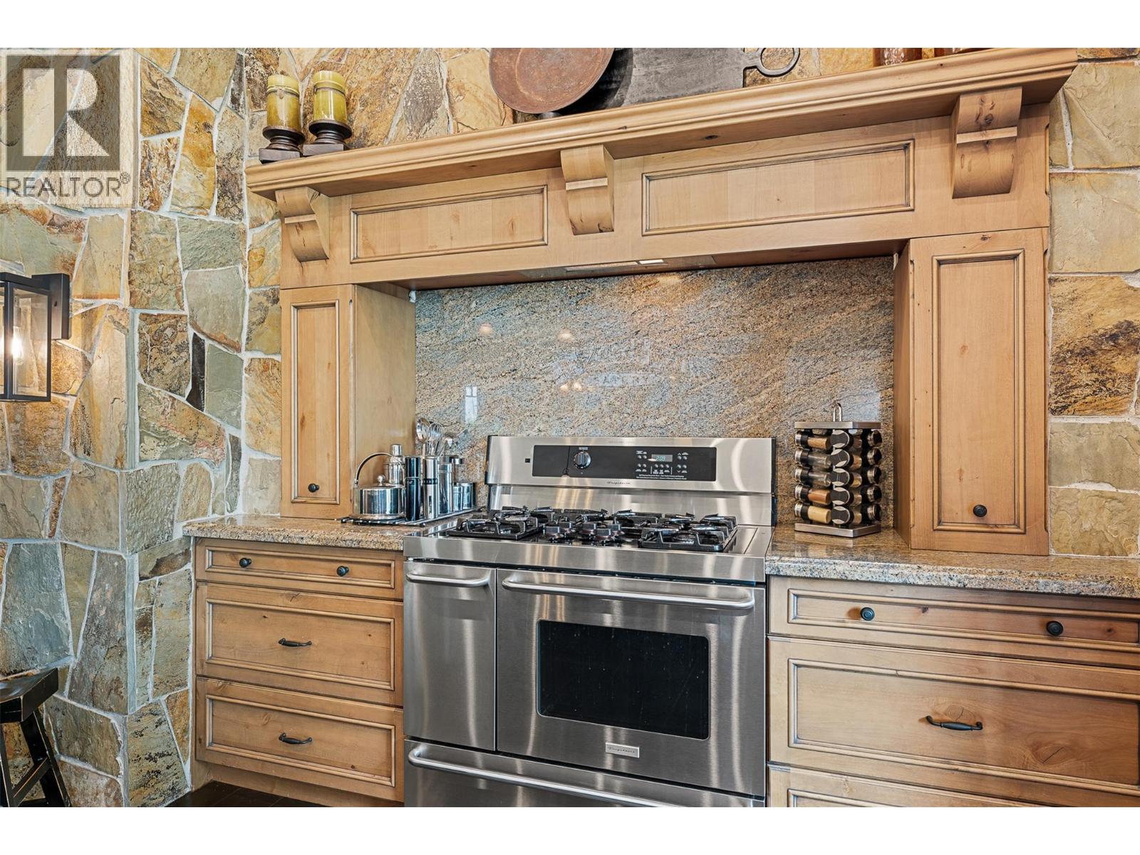 15026 Oyama Road, Lake Country