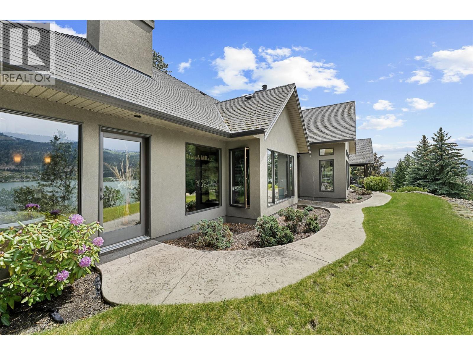 15026 Oyama Road, Lake Country