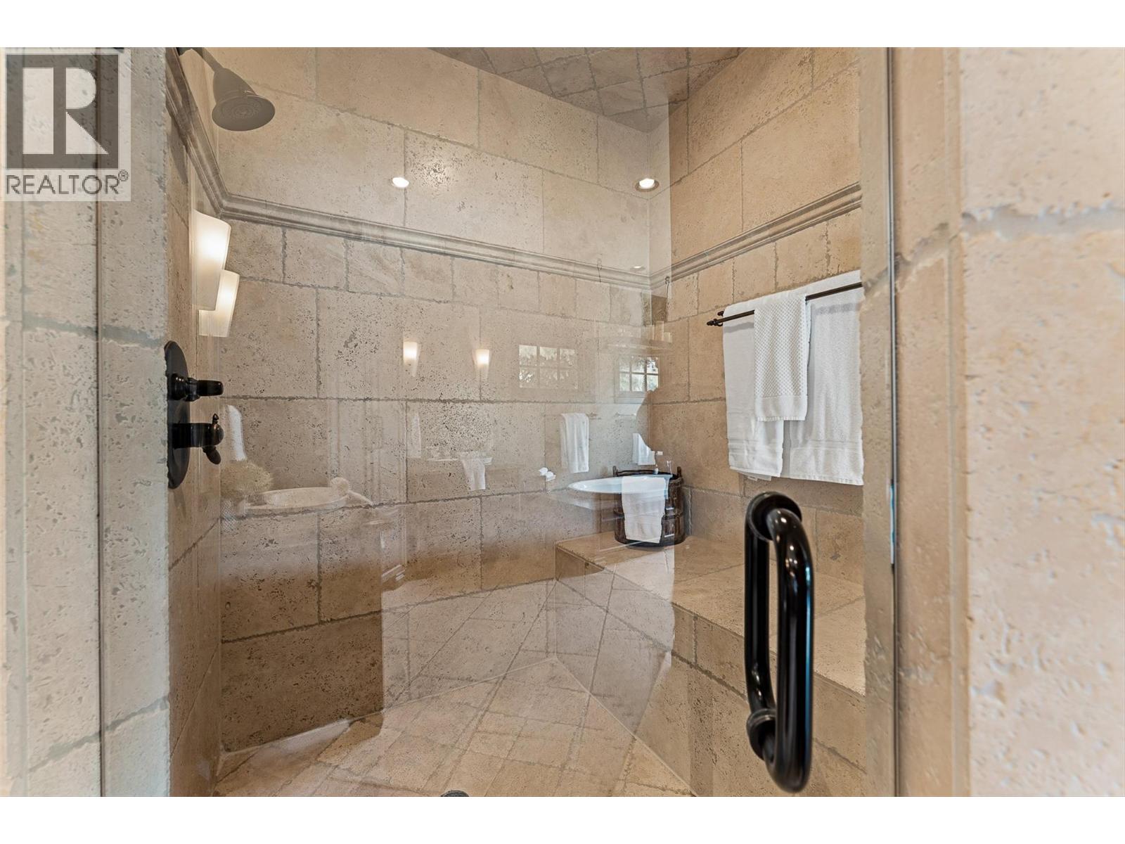 15026 Oyama Road, Lake Country